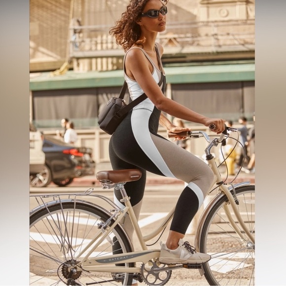 Beyond Yoga Spacedye Outlines Jumpsuit Darkest Night Colorblock Built In Bra XL - Picture 13 of 15